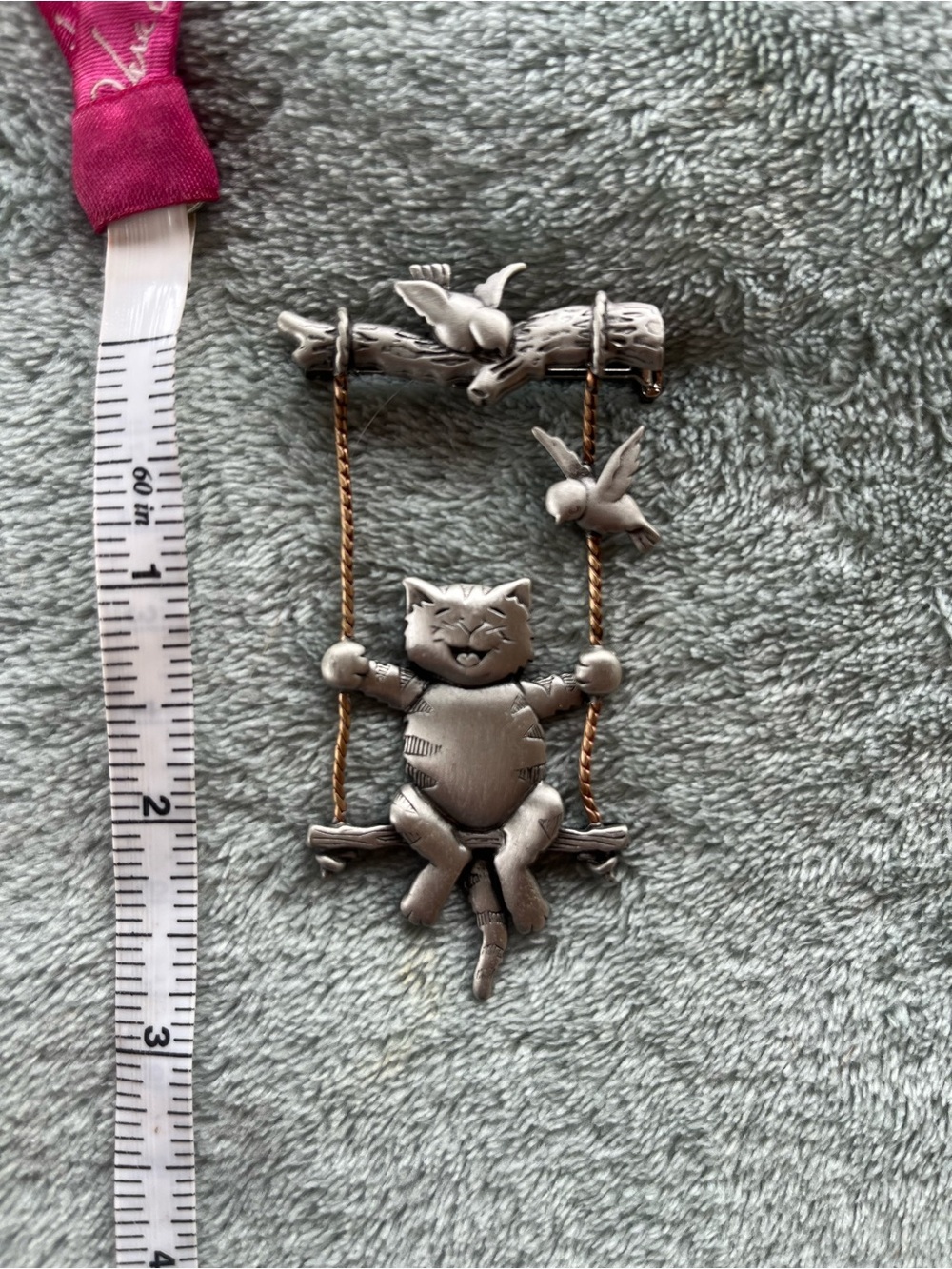 JJ Jonette Vintage Swinging Cat Brooch Silver Tone